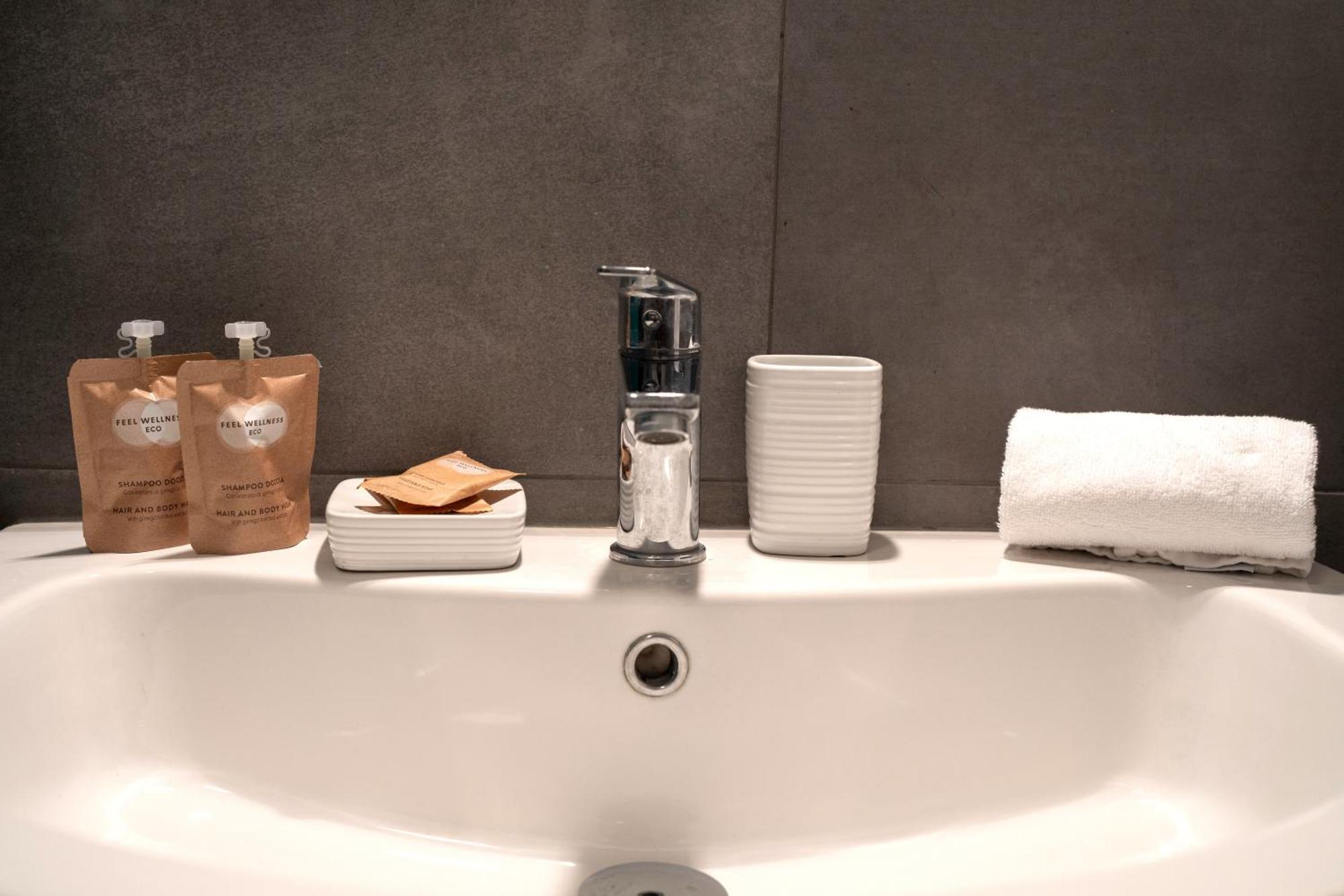 Chic And Exclusive Apartment *